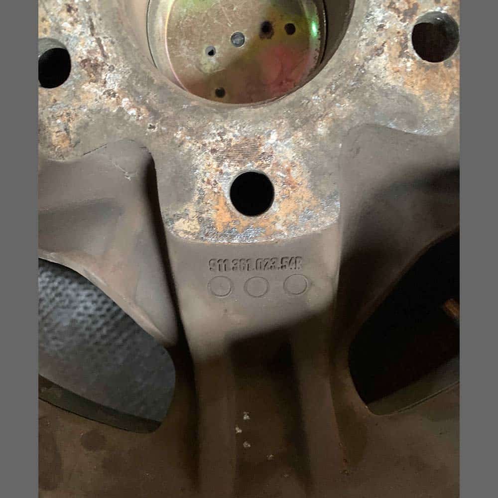 Llantas Porsche 911 "COOKIE CUTTER". 7Jx15 ET23.3. PET: 91136102354 R - Imagen 7