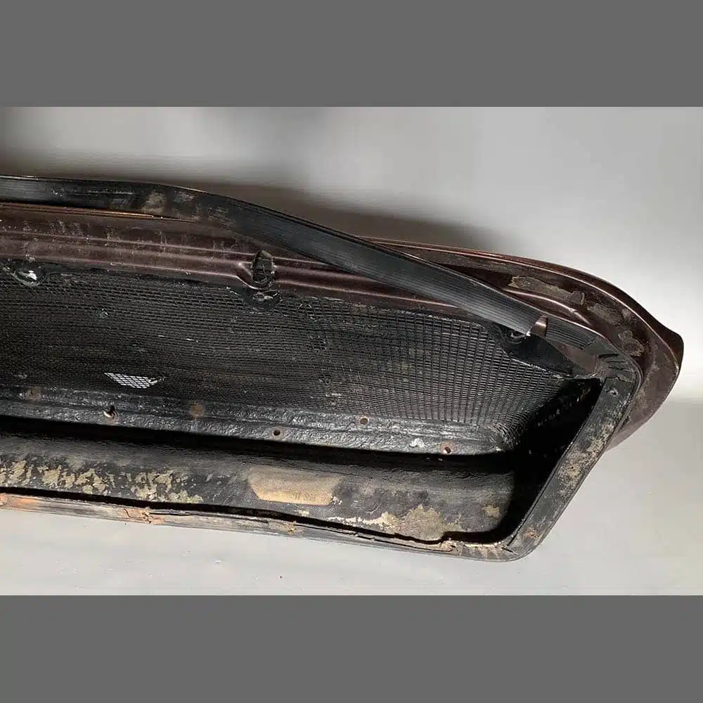 Rear spoiler for Porsche 911/930 G Model. 93051202300. Brown color - Image 5