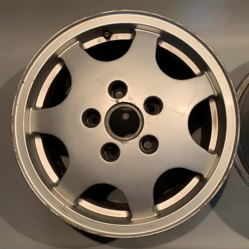 Llantas Porsche 964. Genuinas. 8Jx16 ET52.3 PET: 96436211601 - Imagen 2