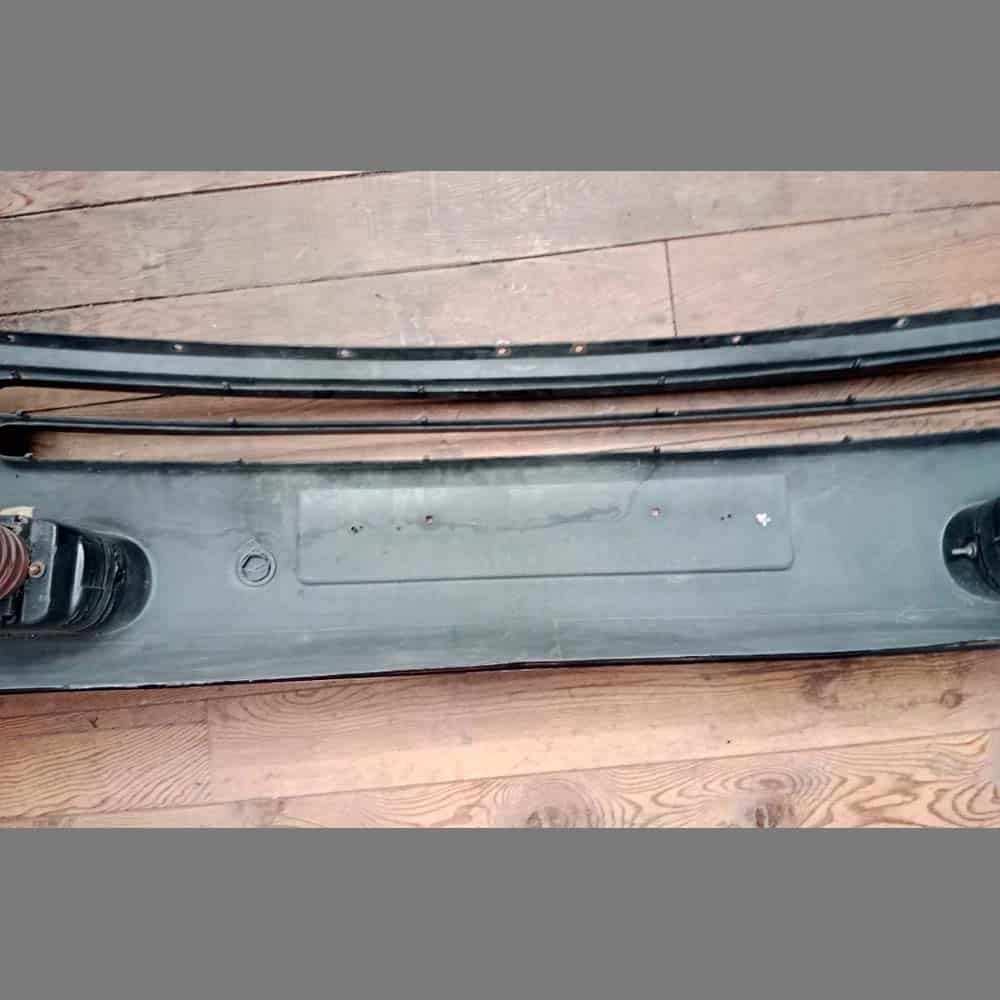 Front bumper cover with headlight washer option Porsche 964. PET: 96450511300. Green color - Image 9