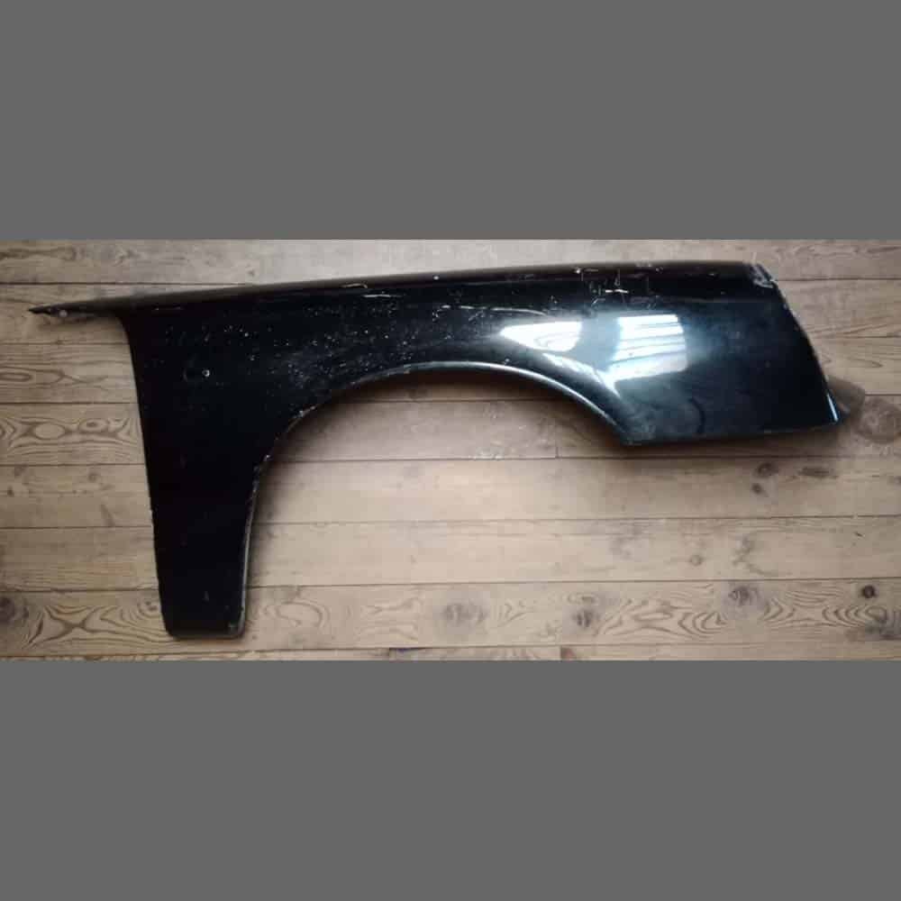 Front wings, left PET: 96450303102 and right PET: 96450303202 for Porsche 964. Black color - Image 11