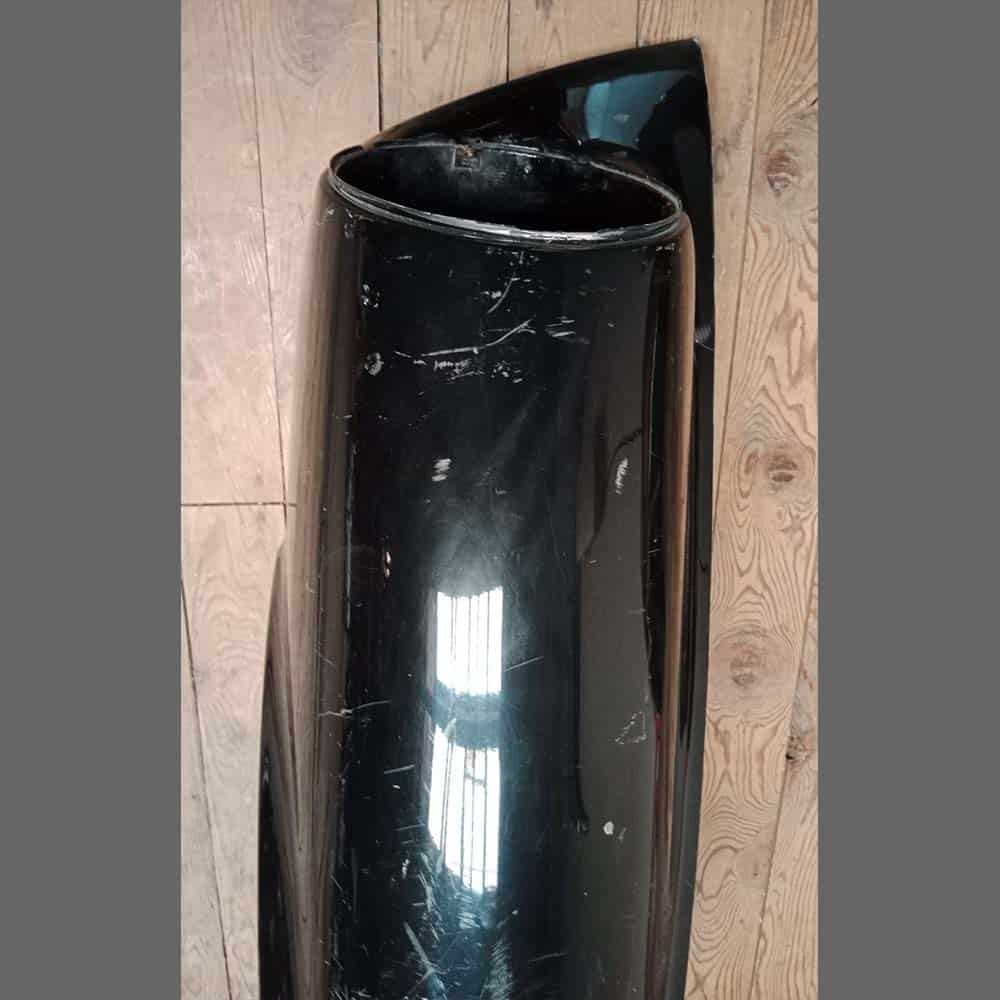 Front wings, left PET: 96450303102 and right PET: 96450303202 for Porsche 964. Black color - Image 5