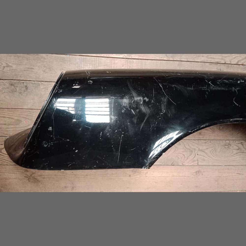 Front wings, left PET: 96450303102 and right PET: 96450303202 for Porsche 964. Black color - Image 9