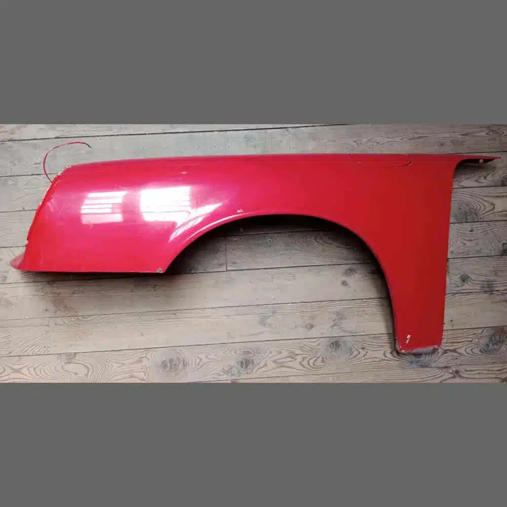 Front Wings, left and right for Porsche 911 (1974-89). Red color - Image 2
