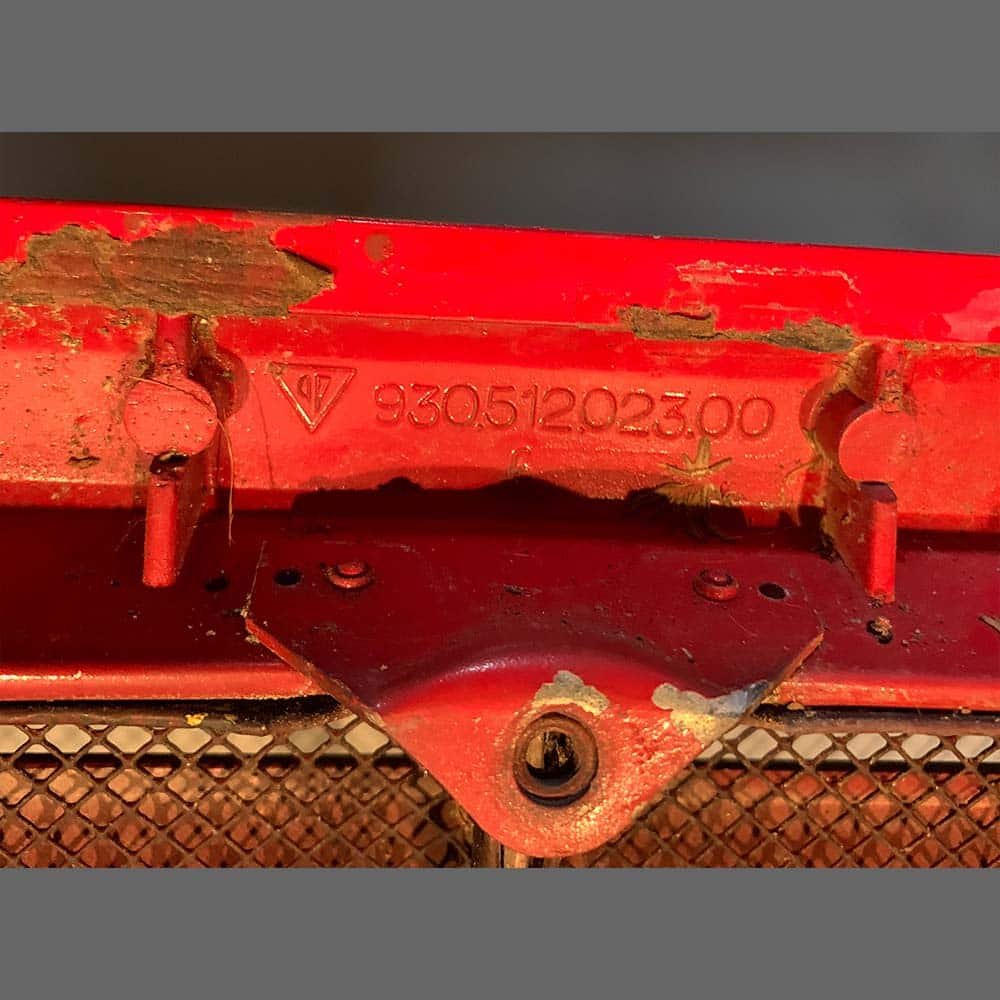 Spoiler trasero Porsche 911/930 G Model. Genuino. PET: 93051202300. Color rojo - Imagen 12