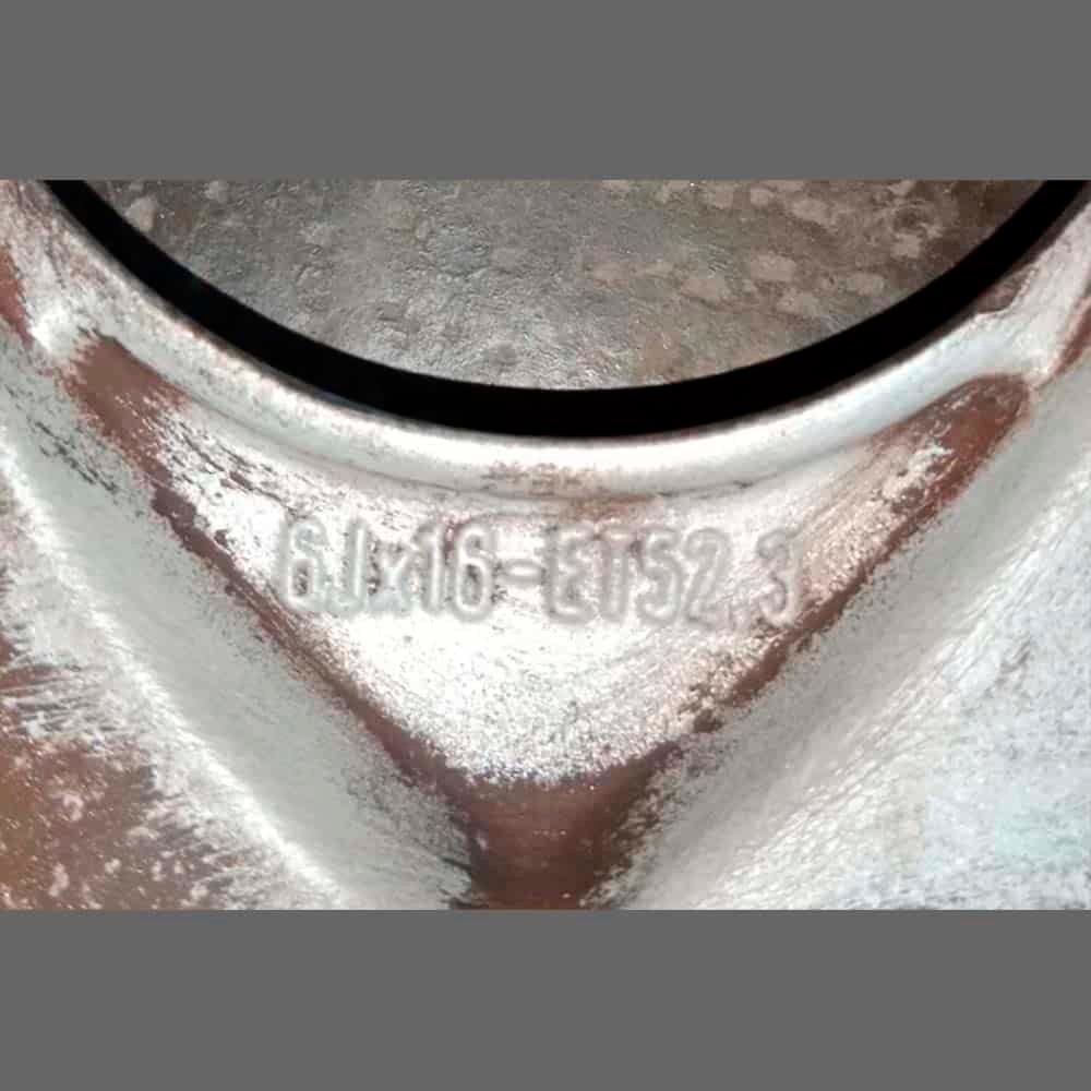 Llantas Porsche 964. Genuinas. 8Jx16 ET52.3 PET: 96436211601 - Imagen 10