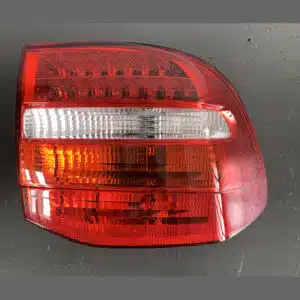 Piloto derecho posterior  Porsche Cayenne 957