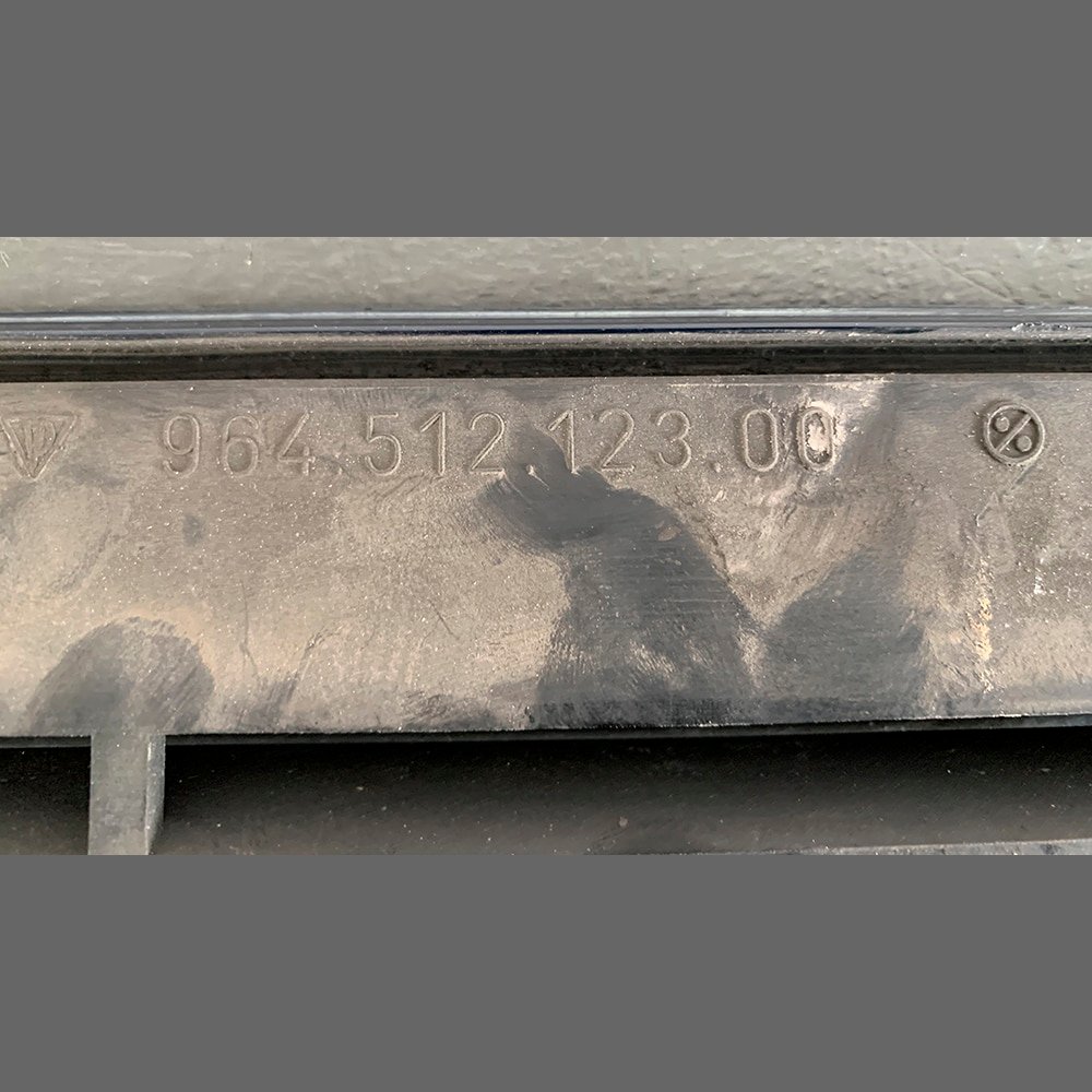 Rear Spoiler with grille Porsche 911/964 Carrera 2/4 years (1989-94). PET: 96451212300. Blue color - Image 4