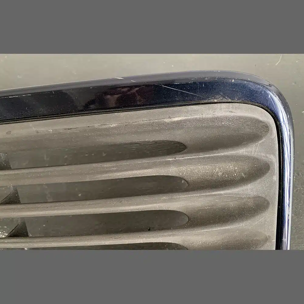 Rear Spoiler with grille Porsche 993 (1994-98). PET: 99351211700. Color Blue - Image 5