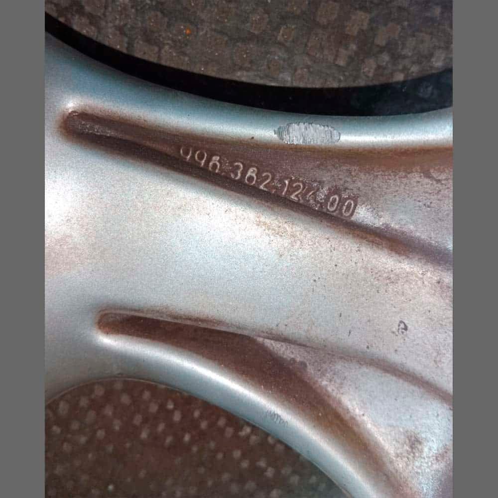 Rims Porsche 996. Genuine. 7Jx17 ET55. PET: 99636212400 - Image 2