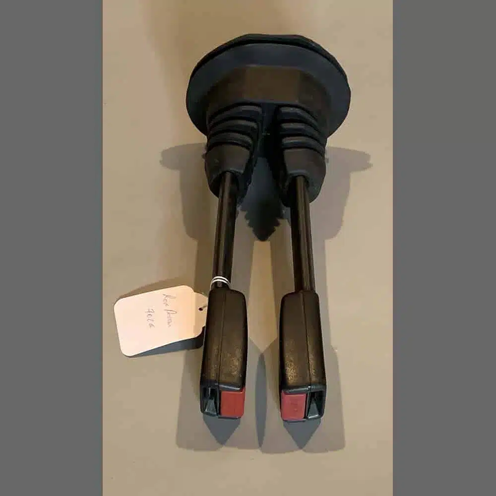 Seat Belt Receiver Buckle Porsche 911/924/928/944 (1974-89) PET: 92880318306 ET3 - Image 2