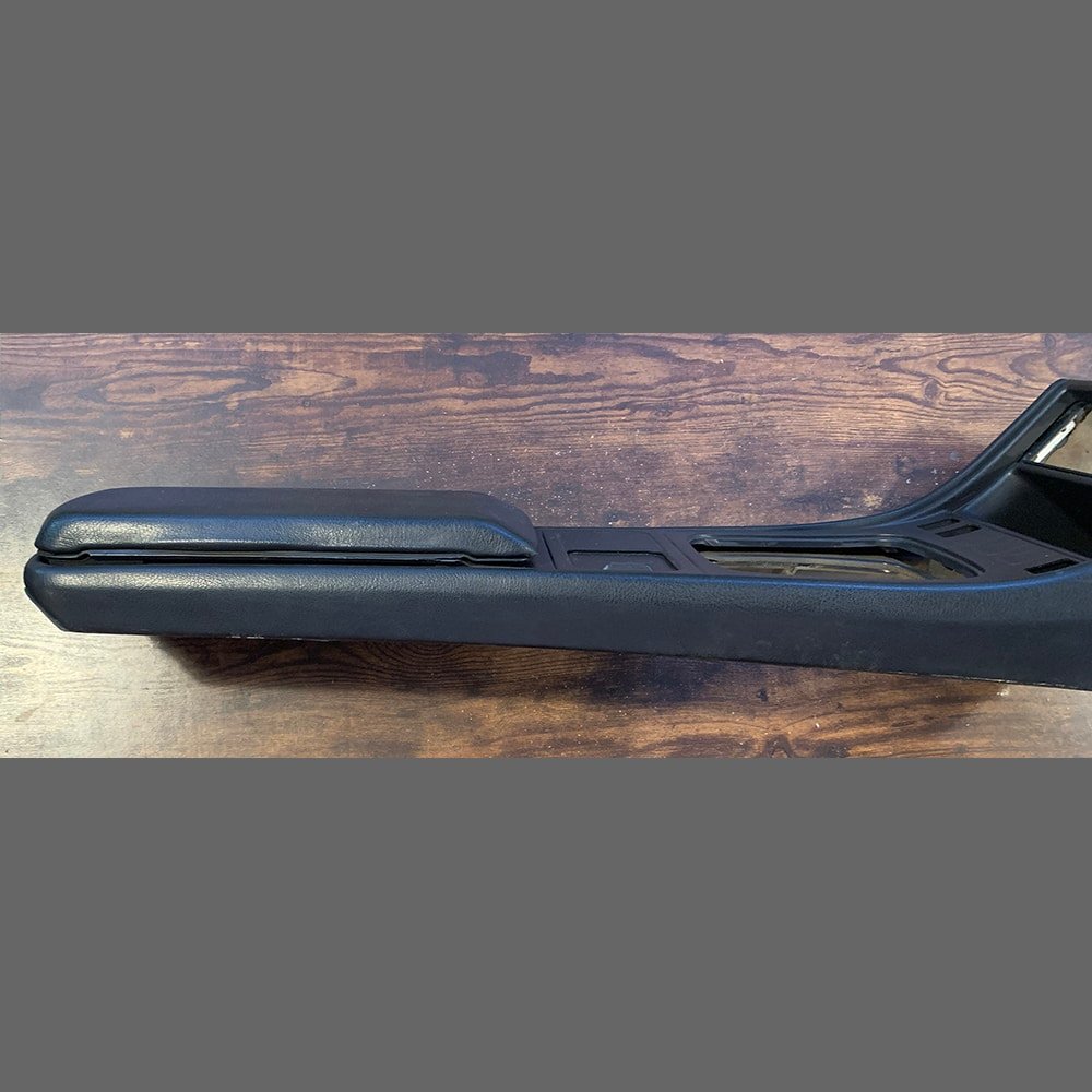 Consola central Porsche 944/944 S2/968. PET: 9445520510105. Color Negro - Imagen 10