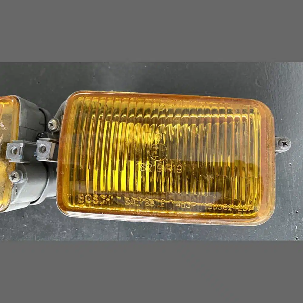 Fog light Yellow glass Porsche 964/965 Left side PET: 96463120300 and Right side PET: 96463120400. - Image 3