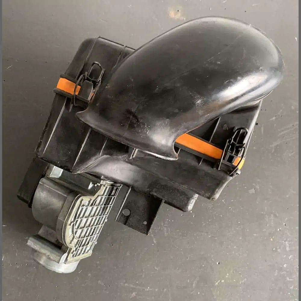 BOSCH air flow meter 0280203023 - PET: 96460605000 and air filter box PET: 96411003005. Porsche 964 - Image 4
