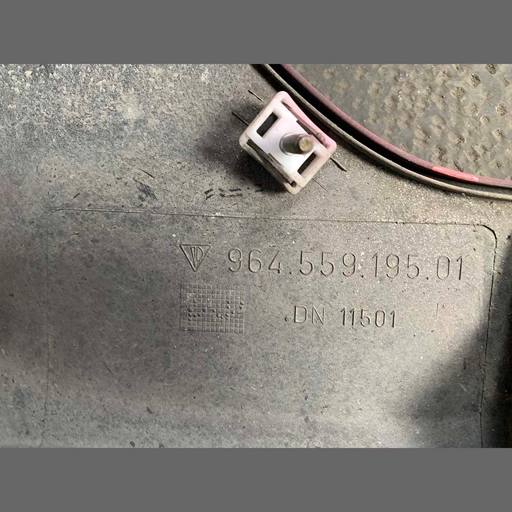 Bumper corner rocker panel Porsche 964. PET: 96455951901 / 96455919601. Red color - Image 3