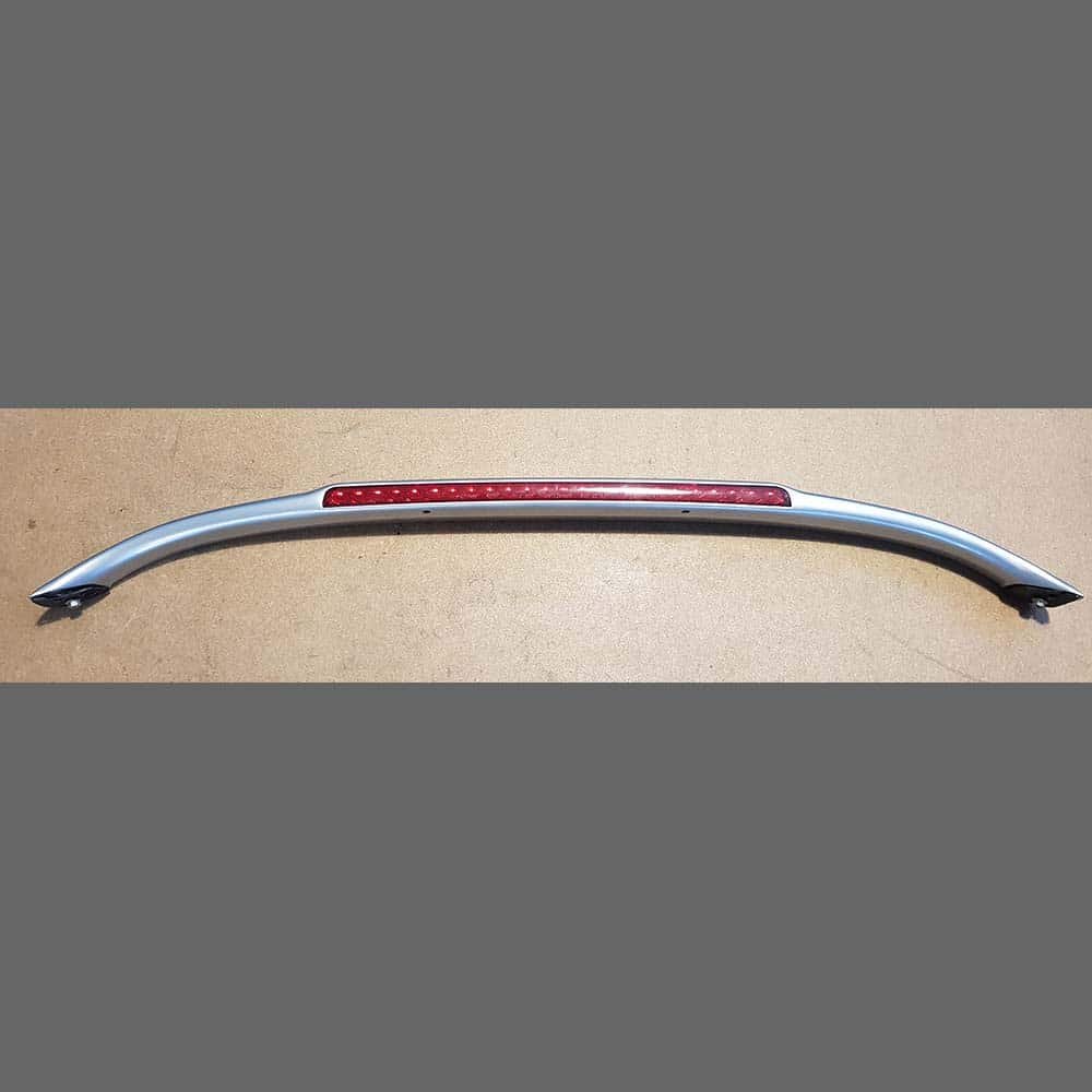 Tercera luz de freno en vano motor Porsche 993