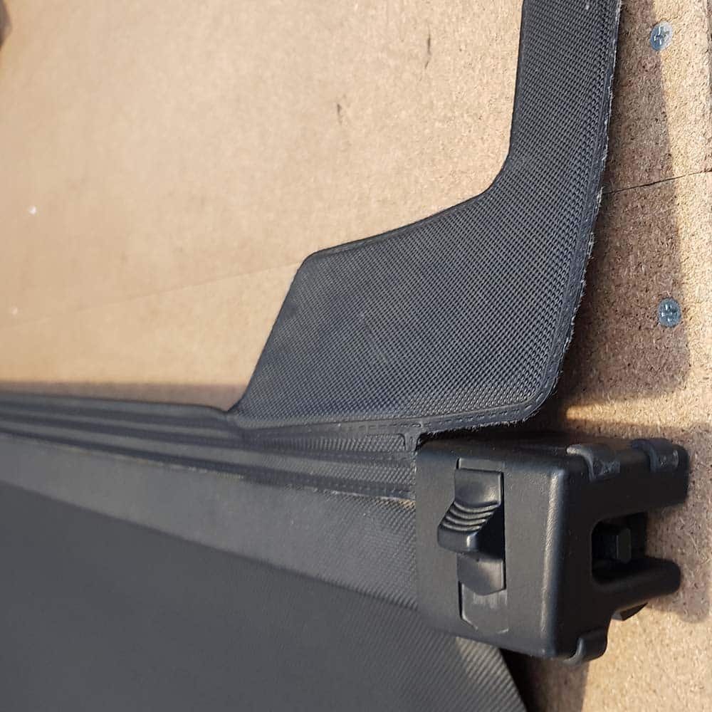 Bandeja trasera Porsche Cayenne 955/957. Color Negro. PET: 95555177304 - Imagen 5