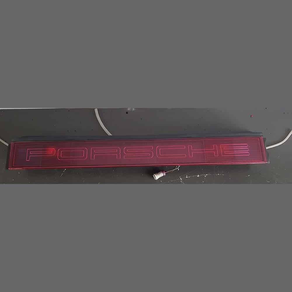 Rear Reflector (Center tail light) Porsche 964 (1989-94). PET: 96463115901 / 96463115900. Flawless. - Image 6