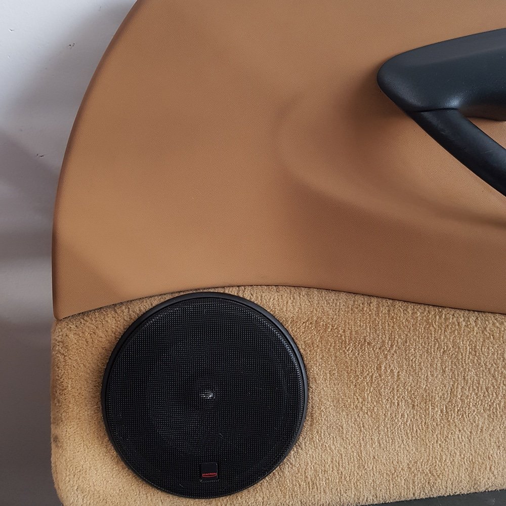 Paneles interior de puerta Porsche Boxster 986. Lados: Izq. PET: 98655512100 / Dcho. PET: 98655512200 - Imagen 4