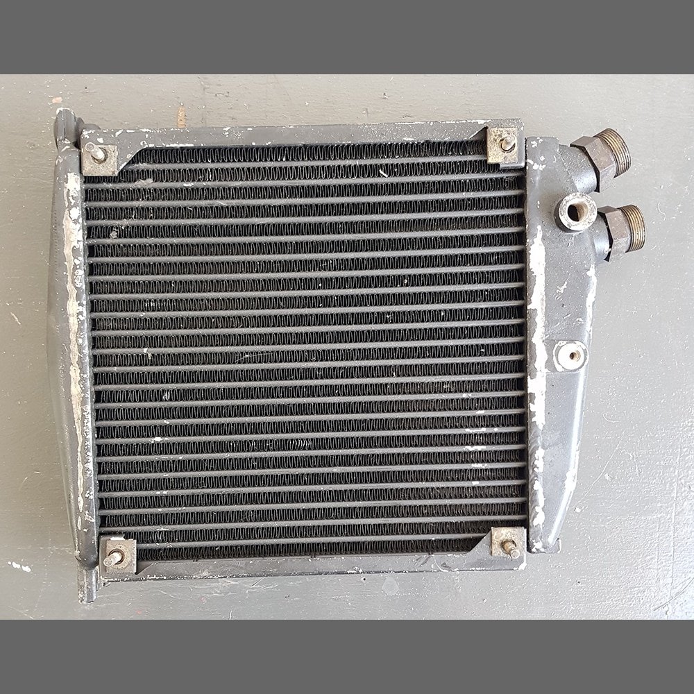 Radiador de aceite Porsche 964/993. PET: 964.207.220.02. Usado Buen estado. - Imagen 11