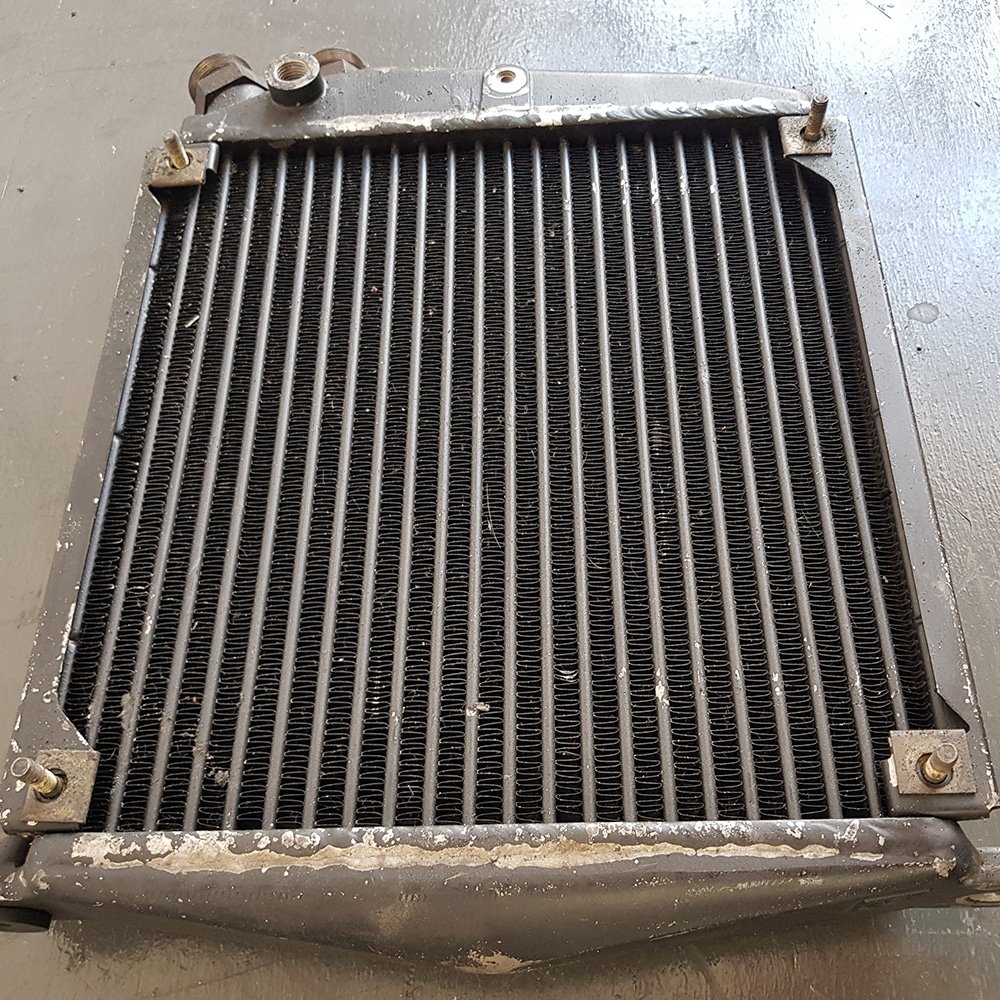 Radiador de aceite Porsche 964/993. PET: 964.207.220.02. Usado Buen estado. - Imagen 6