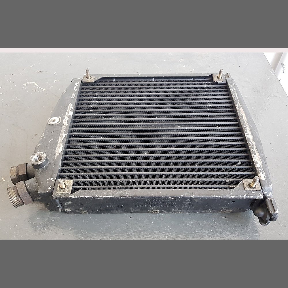 Radiador de aceite Porsche 964/993. PET: 964.207.220.02. Usado Buen estado. - Imagen 7