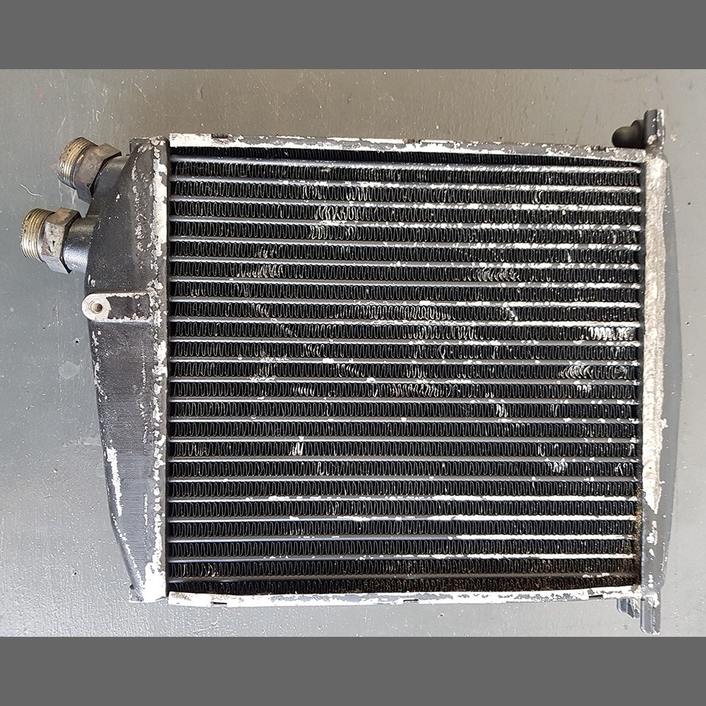 Radiador de aceite Porsche 964/993. PET: 964.207.220.02. Usado Buen estado. - Imagen 8