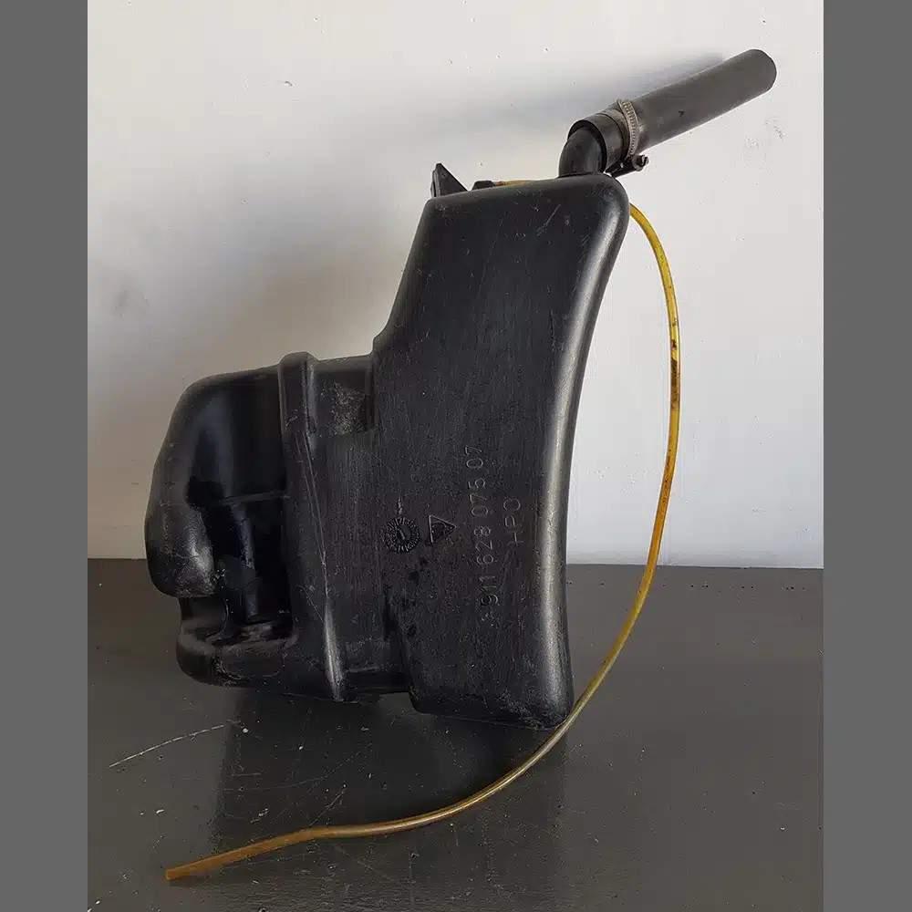 Headlight washer fluid reservoir. Porsche 911. Years (1978-89). PET: 91162807507 - Image 2