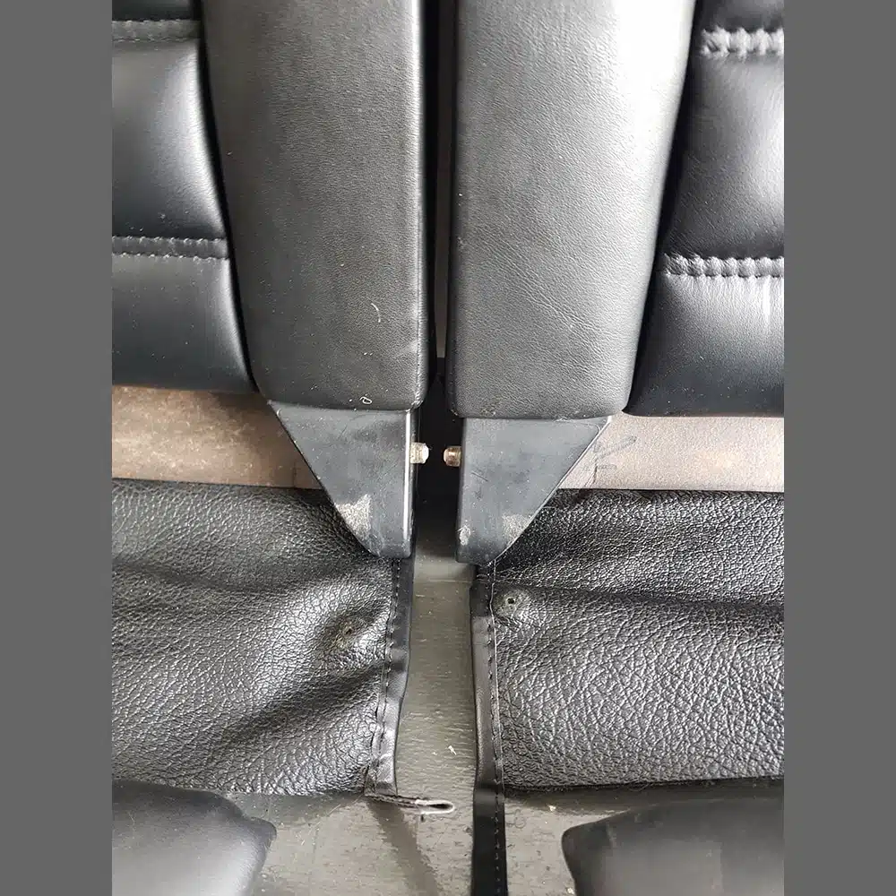 Rear seats with locking button for Porsche 964 in Genuine Black Leather. PET: 96452201709 / 96452201809 - Image 11