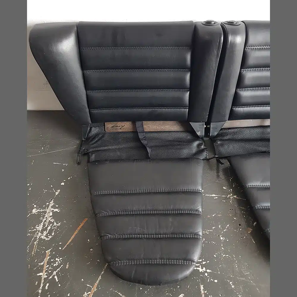 Rear seats with locking button for Porsche 964 in Genuine Black Leather. PET: 96452201709 / 96452201809 - Image 2